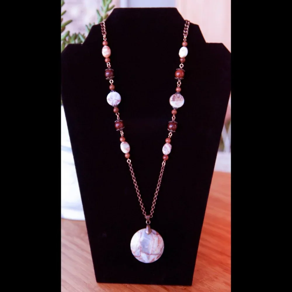 NEW Handmade - Necklace of Red Vein Marble, Carnelian and Goldstone Beads - Picture 2 of 8